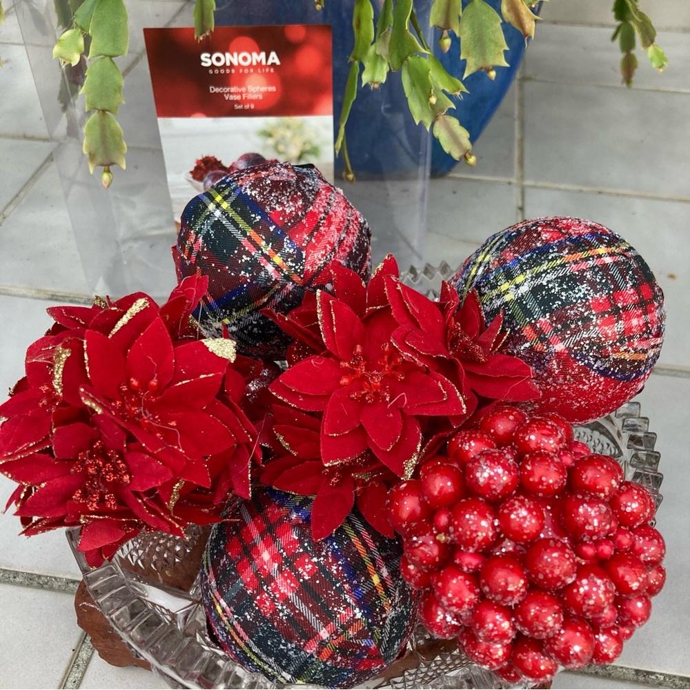 Sonoma Holiday Decorative Spheres 9 Vase Filler Red Plaid Berries Poinsettia NEW - Picture 6 of 10